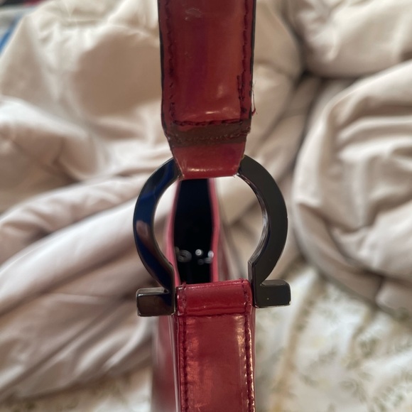 Salvatore Ferragamo Gancini Ombré Polished Leather Shoulder Bag - Picture 10 of 10